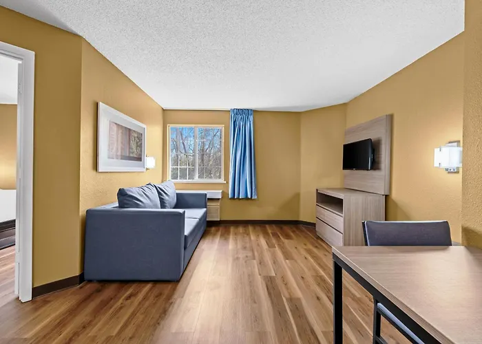 Mainstay Suites Charlotte - Executive Park