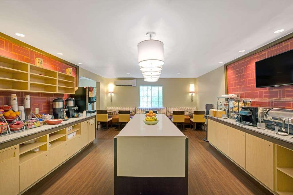 Mainstay - Executive Park Charlotte